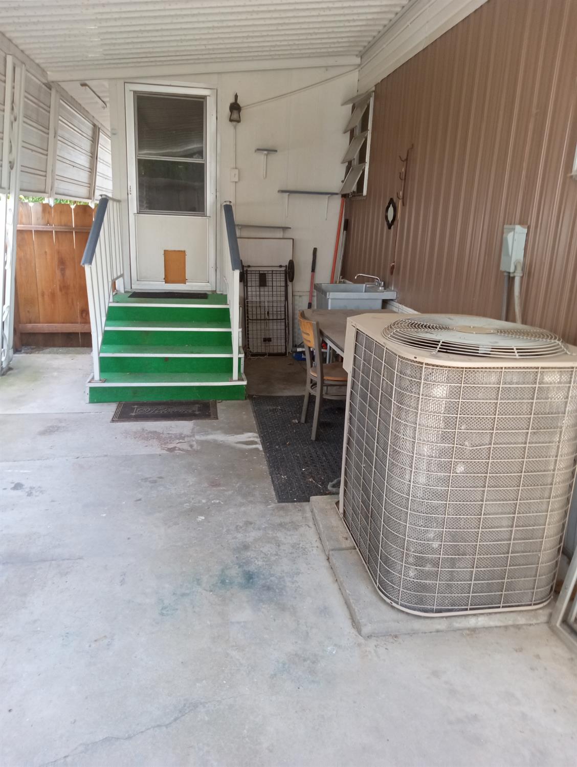 2307 Oakdale Rd #75, Modesto, CA 95355