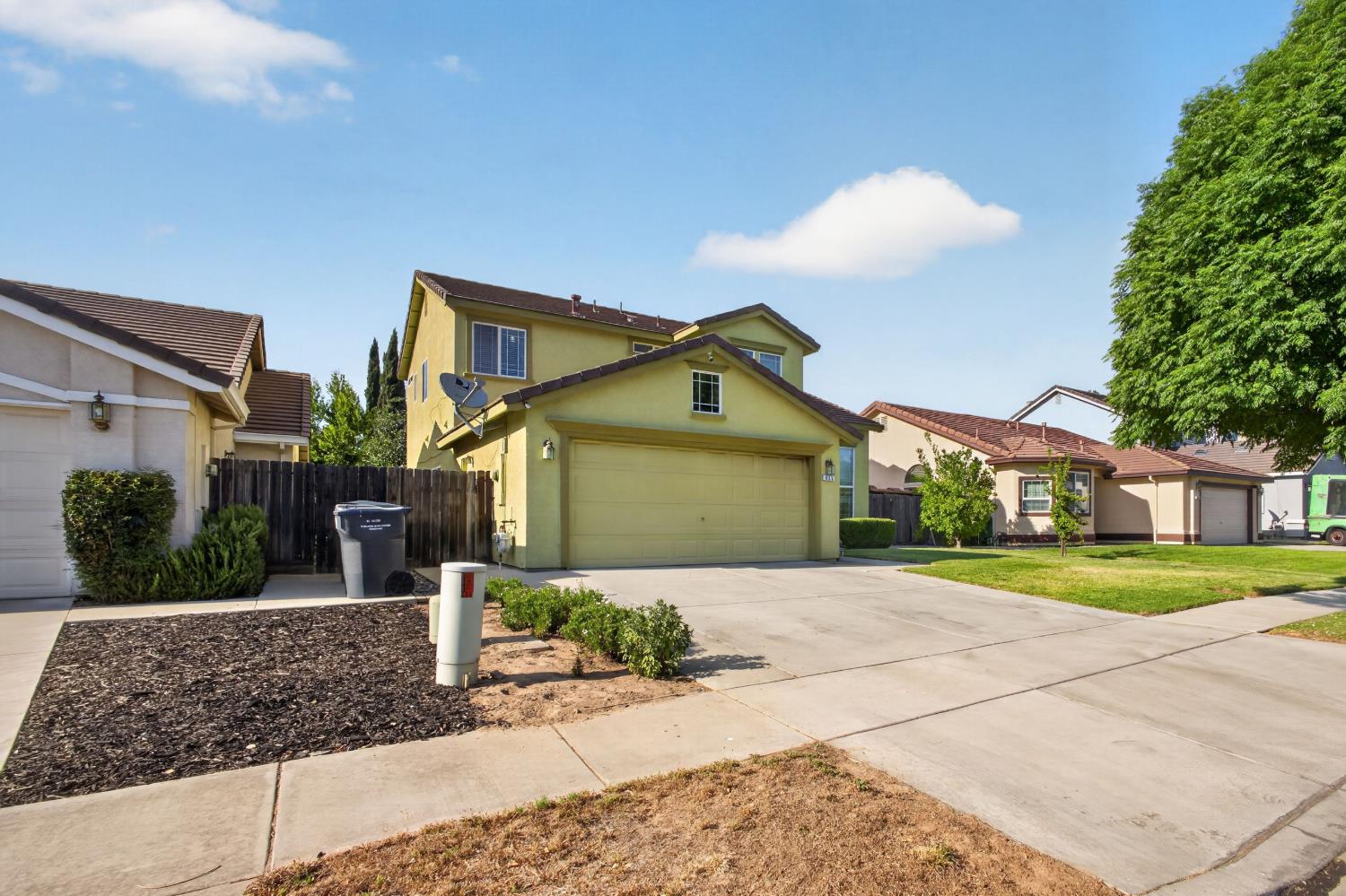625 SE Helen Dr, Turlock, CA 95382