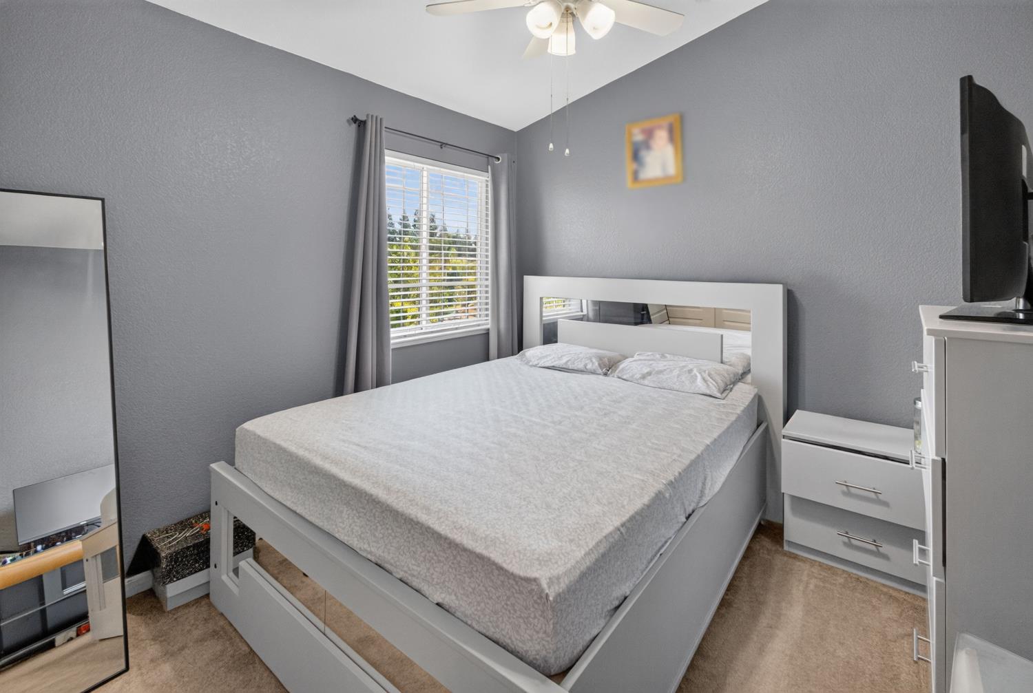 625 SE Helen Dr, Turlock, CA 95382