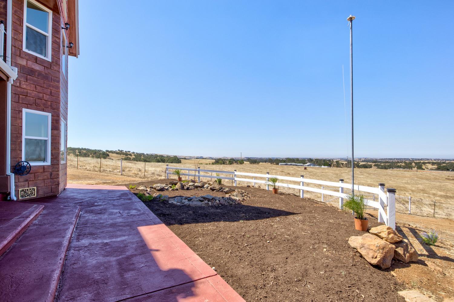 4411 La Grange Rd, La Grange, CA 95329