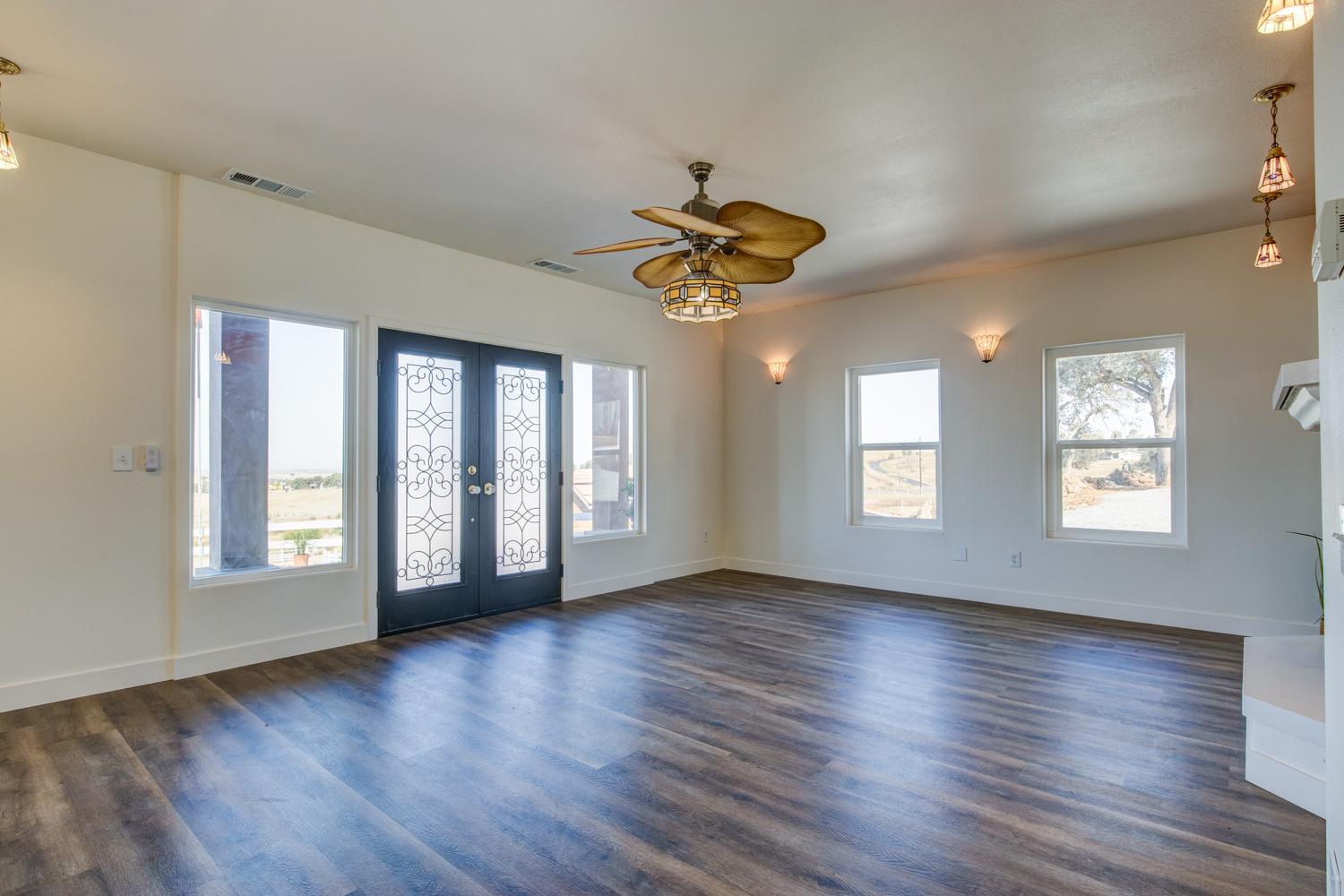 4411 La Grange Rd, La Grange, CA 95329