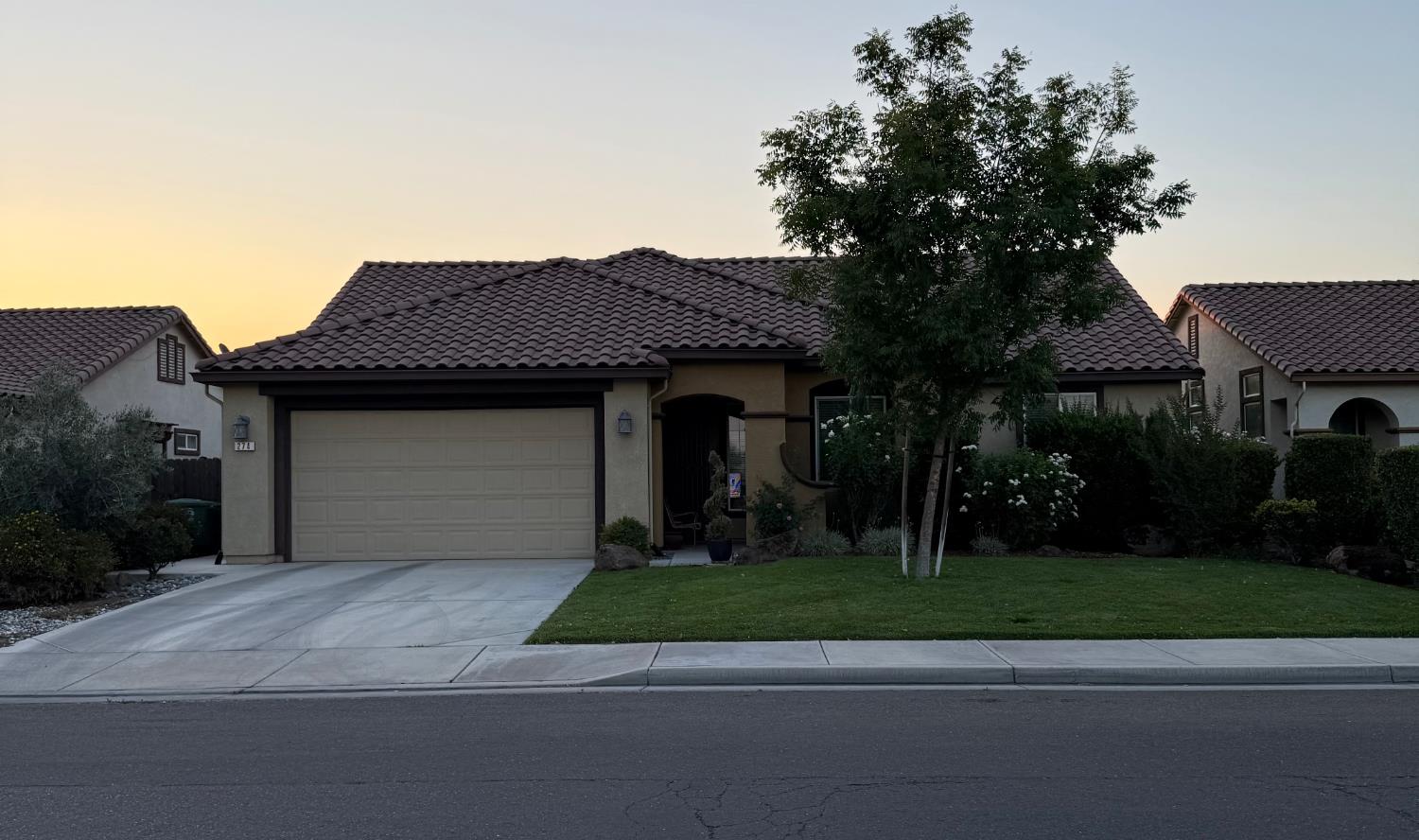 274 North St, Los Banos, CA 93635