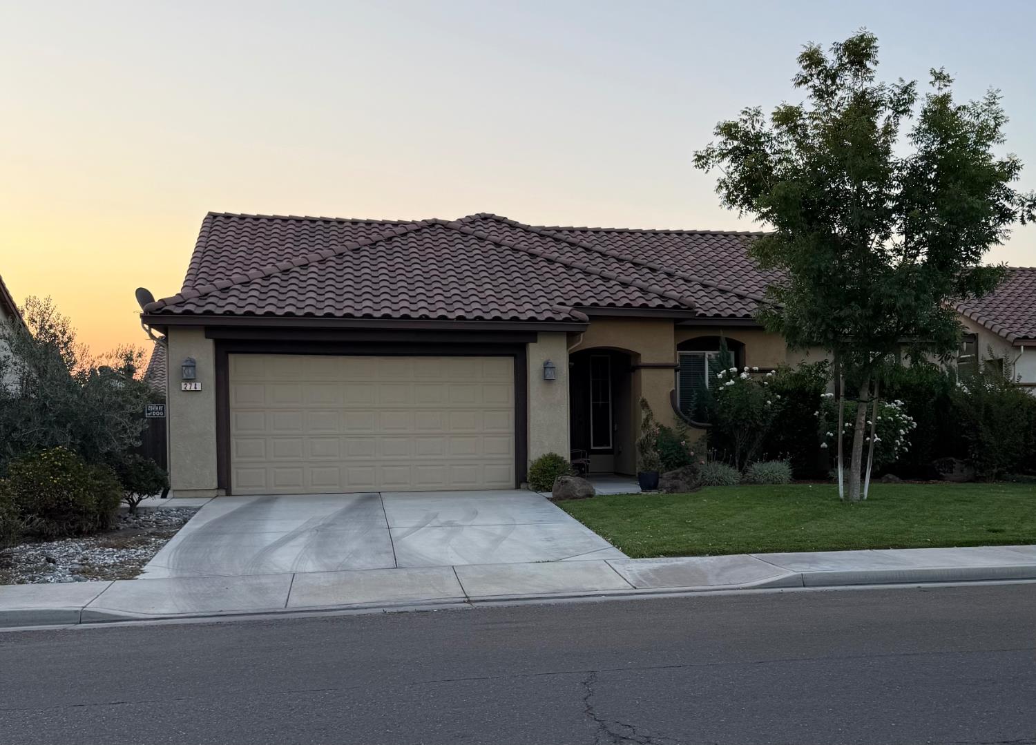 274 North St, Los Banos, CA 93635
