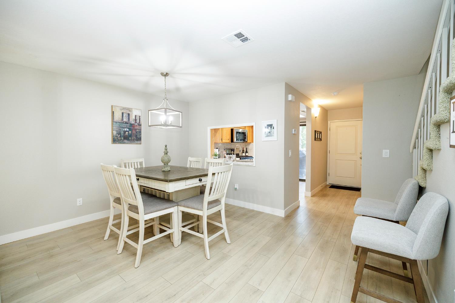 270 W Rumble Rd #C, Modesto, CA 95350