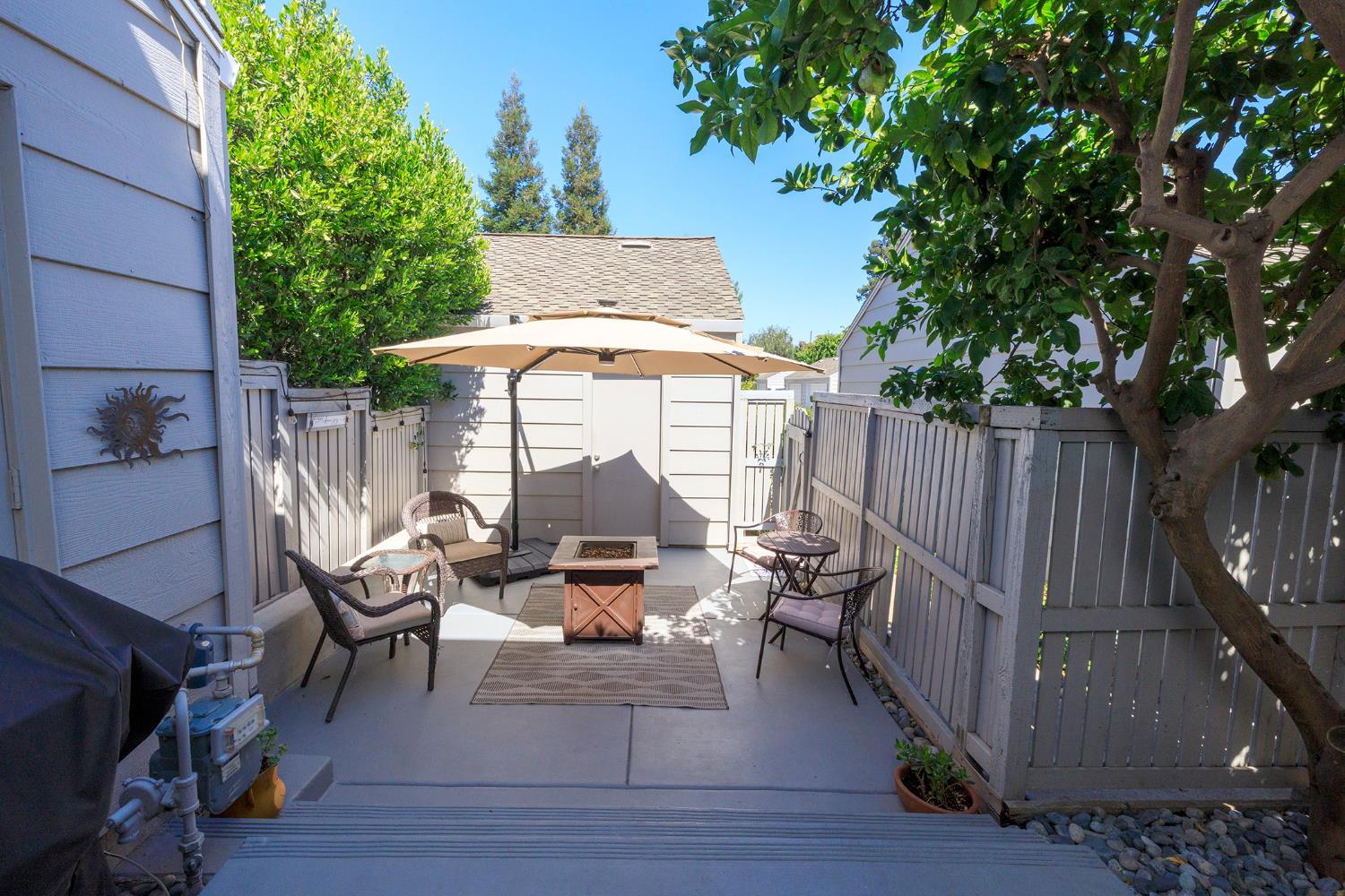 270 W Rumble Rd #C, Modesto, CA 95350