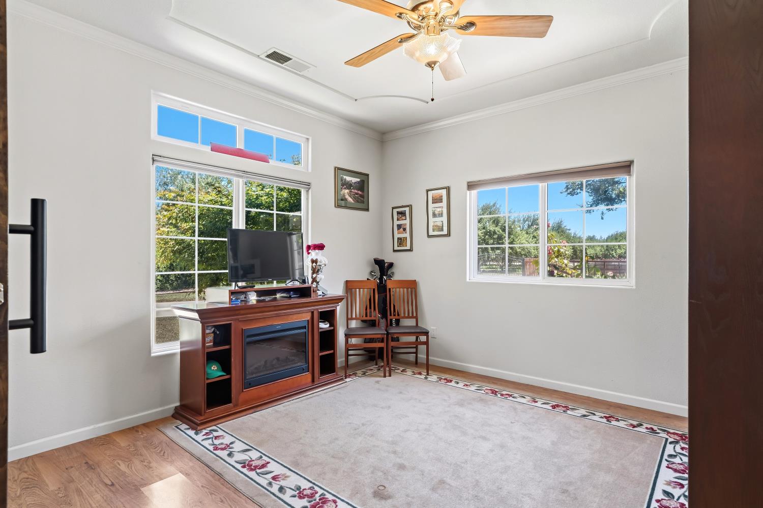 14361 Lombardy St, Delhi, CA 95315