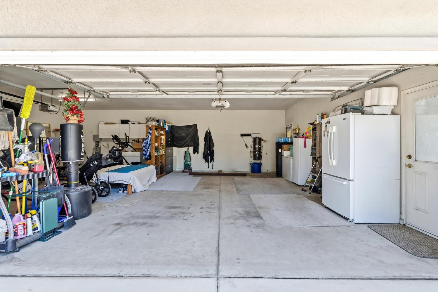 14361 Lombardy St, Delhi, CA 95315