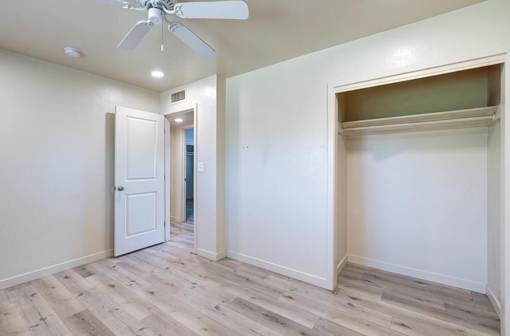 4563 4563 E Sierra Madre Ave, Fresno, CA 93726