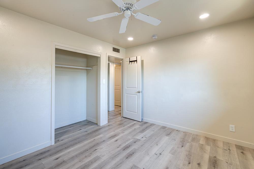 4563 4563 E Sierra Madre Ave, Fresno, CA 93726