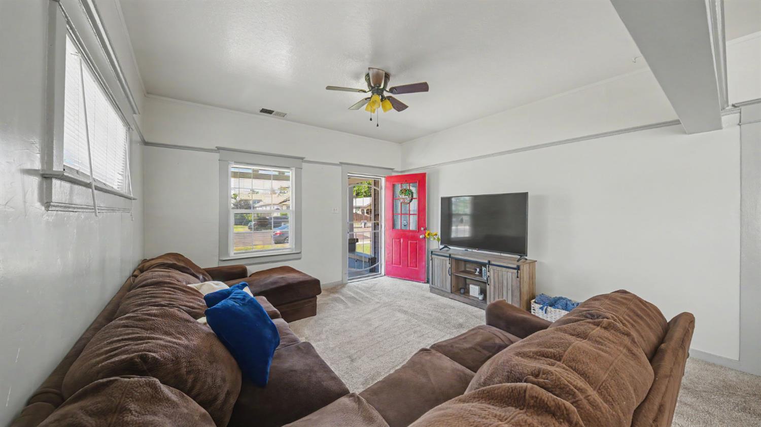 115 W 19th St, Merced, CA 95340