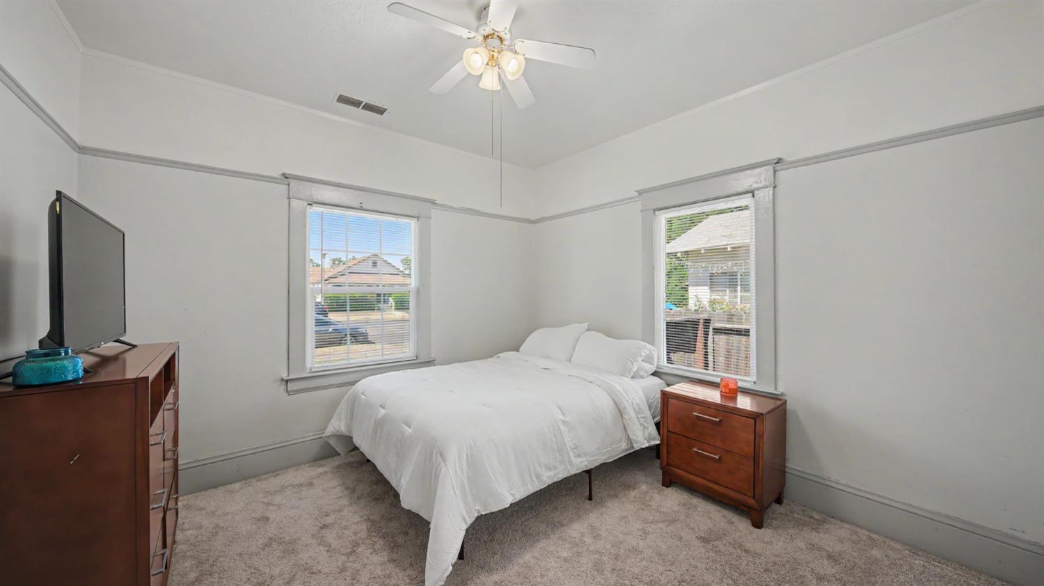 115 W 19th St, Merced, CA 95340
