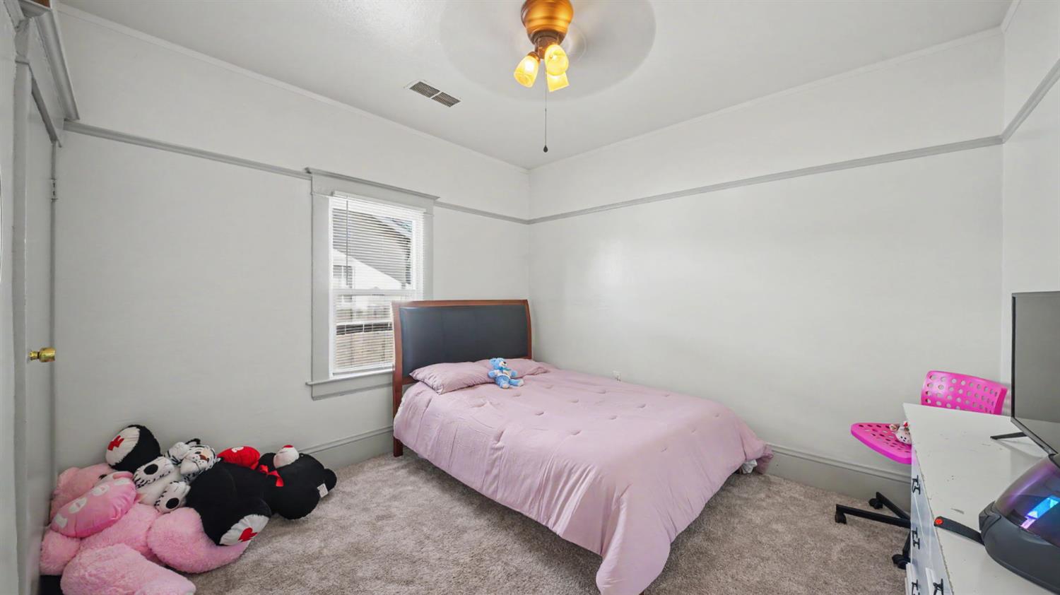 115 W 19th St, Merced, CA 95340