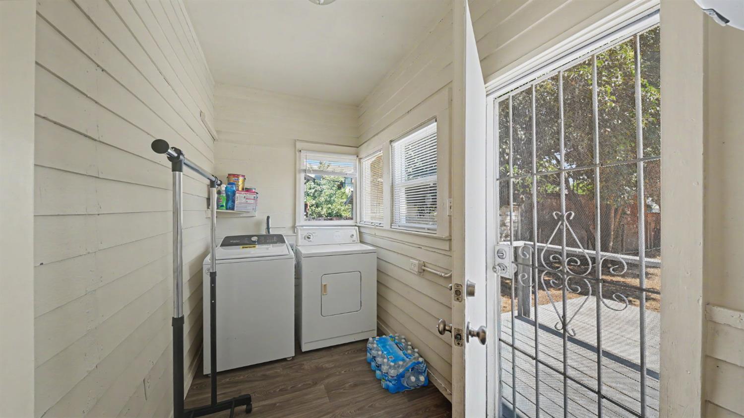 115 W 19th St, Merced, CA 95340