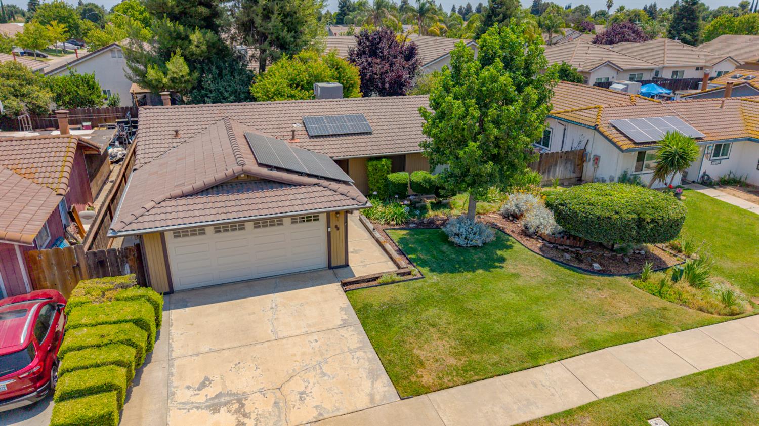 88 Sweetwater Ave, Merced, CA 95341