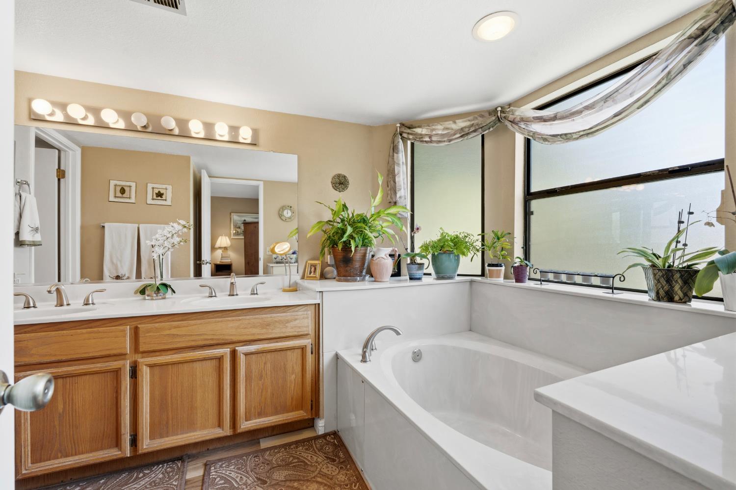 3417 Keystone Way, Modesto, CA 95354