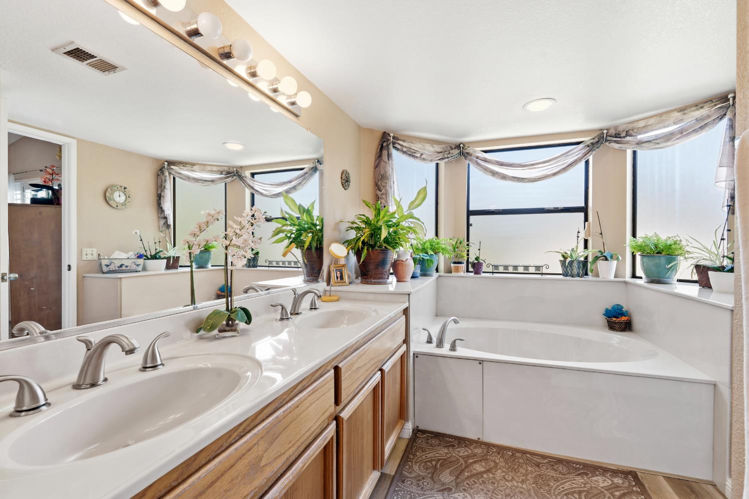 3417 Keystone Way, Modesto, CA 95354