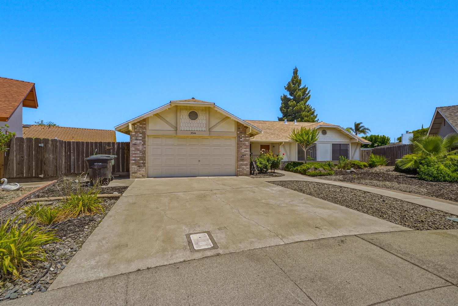 3544 Traveler Ct, Modesto, CA 95355