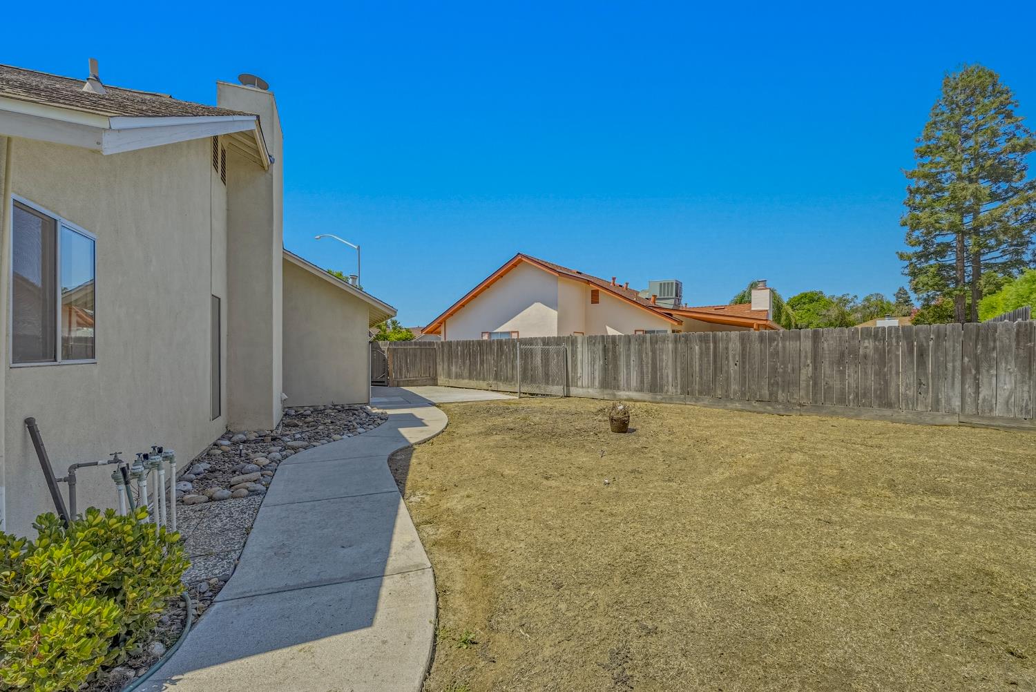 3544 Traveler Ct, Modesto, CA 95355