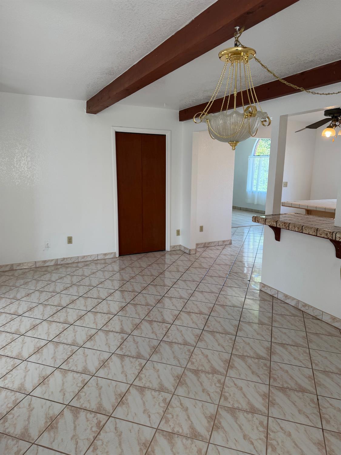 414 Vicki Lynn Ln, Patterson, CA 95363