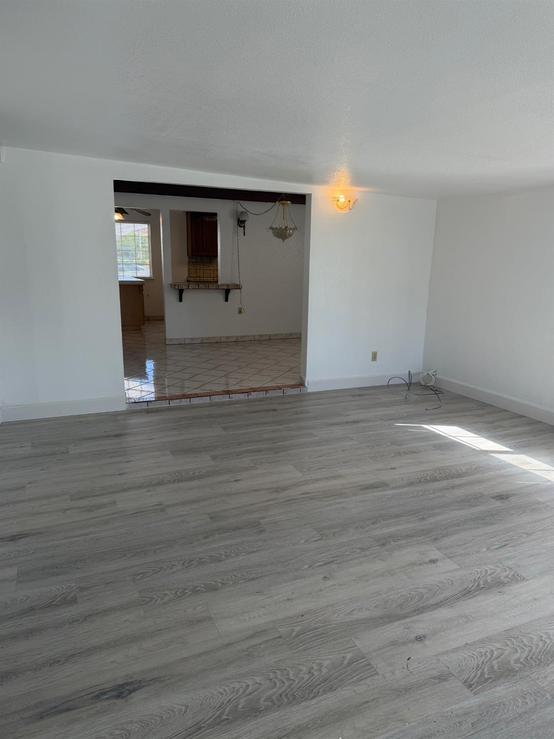 414 Vicki Lynn Ln, Patterson, CA 95363