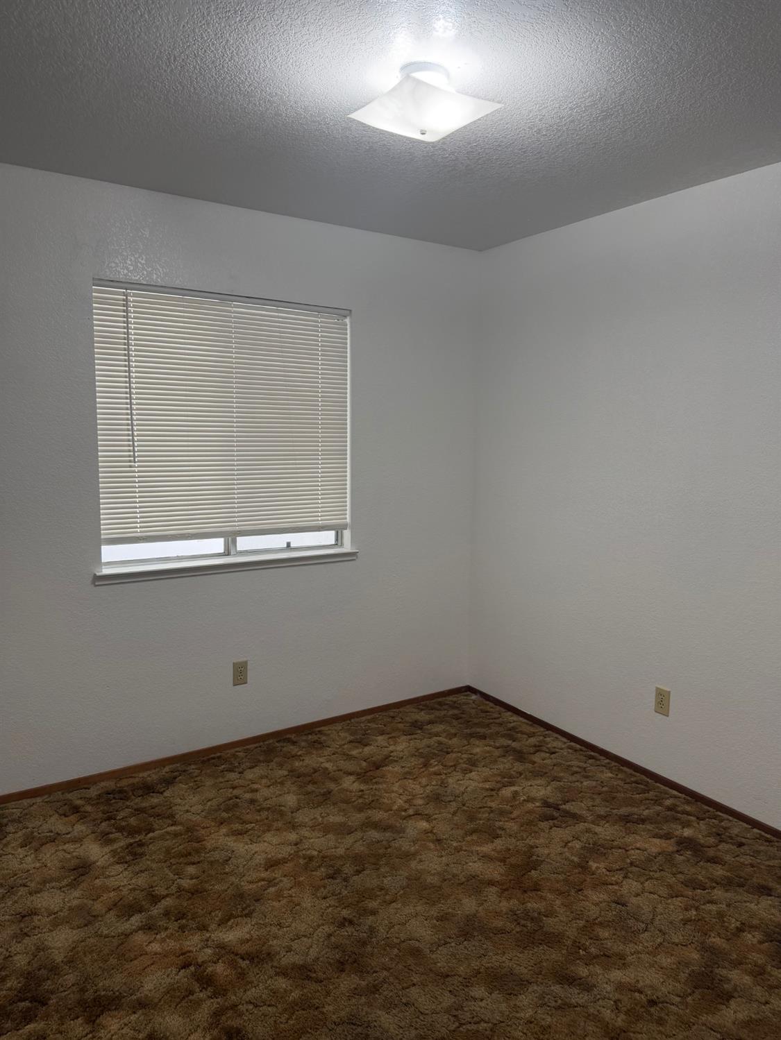 414 Vicki Lynn Ln, Patterson, CA 95363