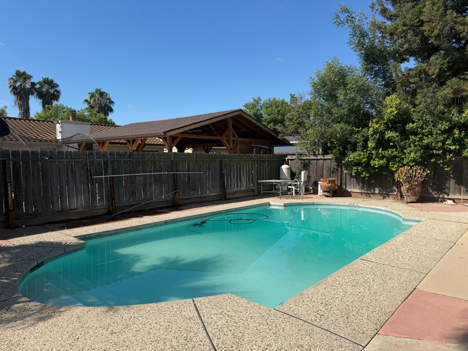 414 Vicki Lynn Ln, Patterson, CA 95363