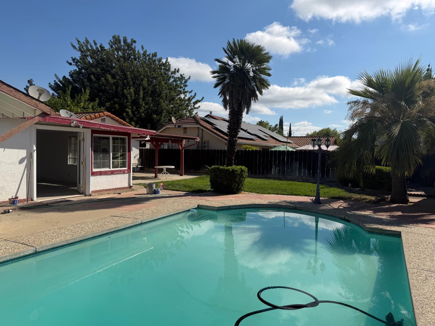414 Vicki Lynn Ln, Patterson, CA 95363