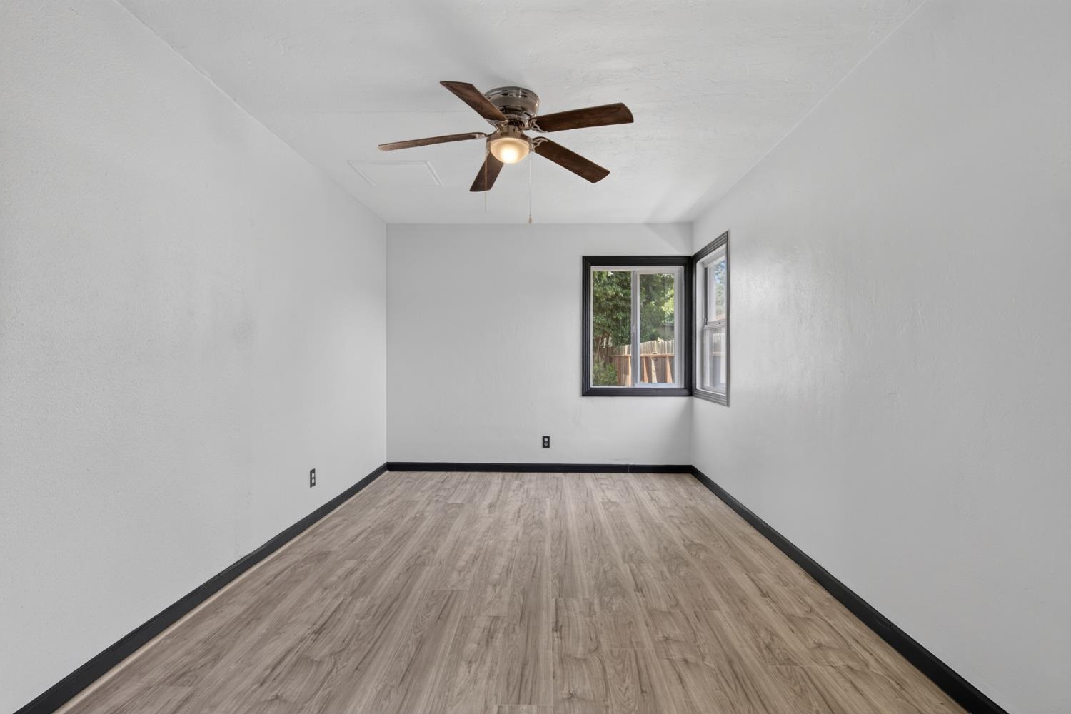 2863 Oleander Ave, Merced, CA 95340