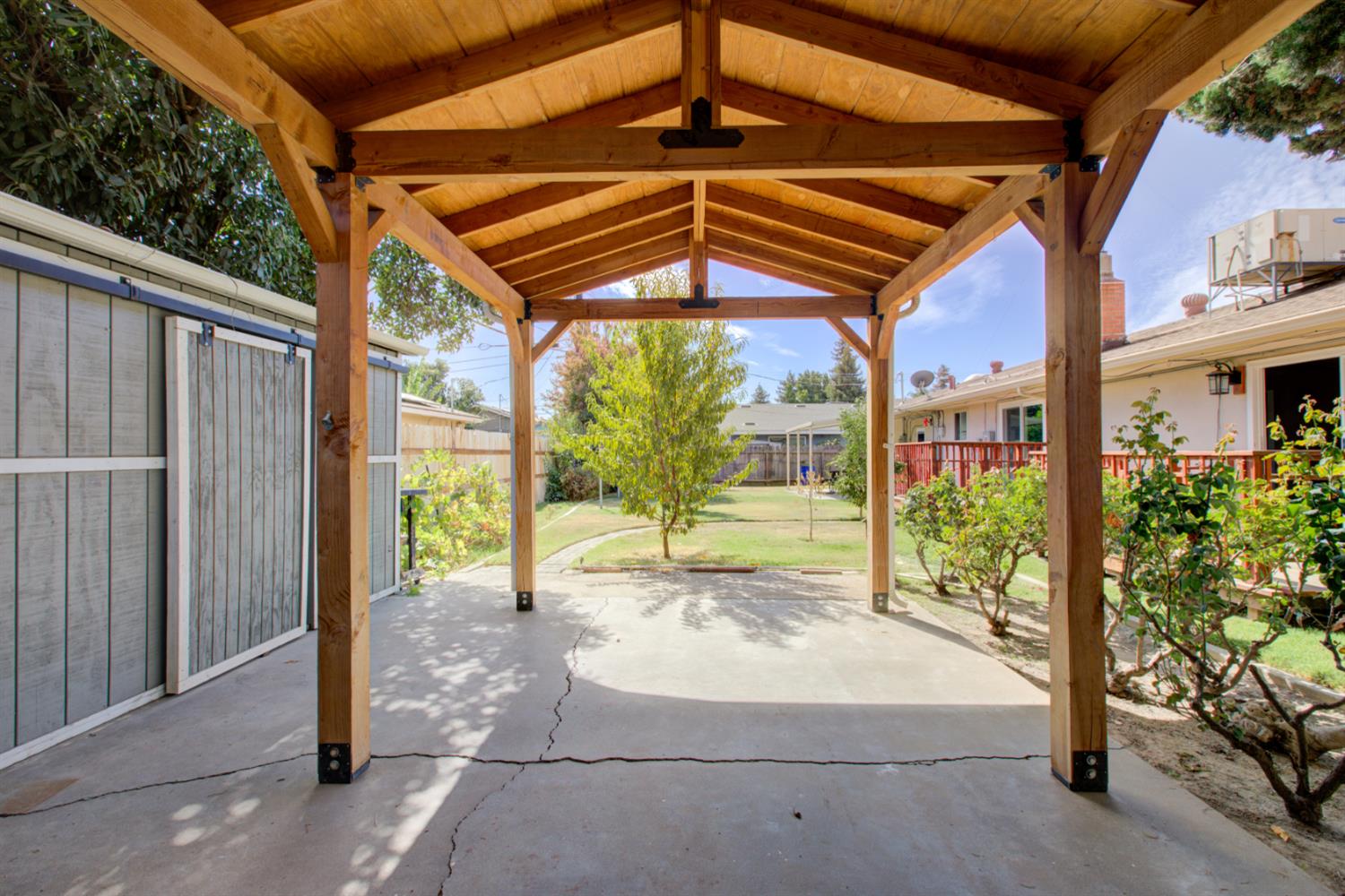105 Gill Way, Chowchilla, CA 93610