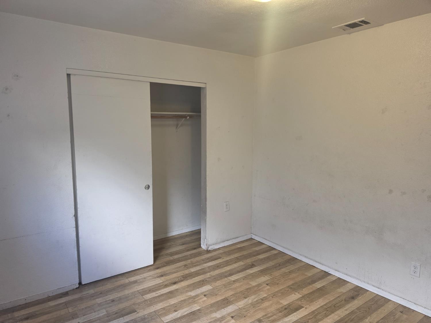 2049 Rock Pine Ct, Modesto, CA 95351