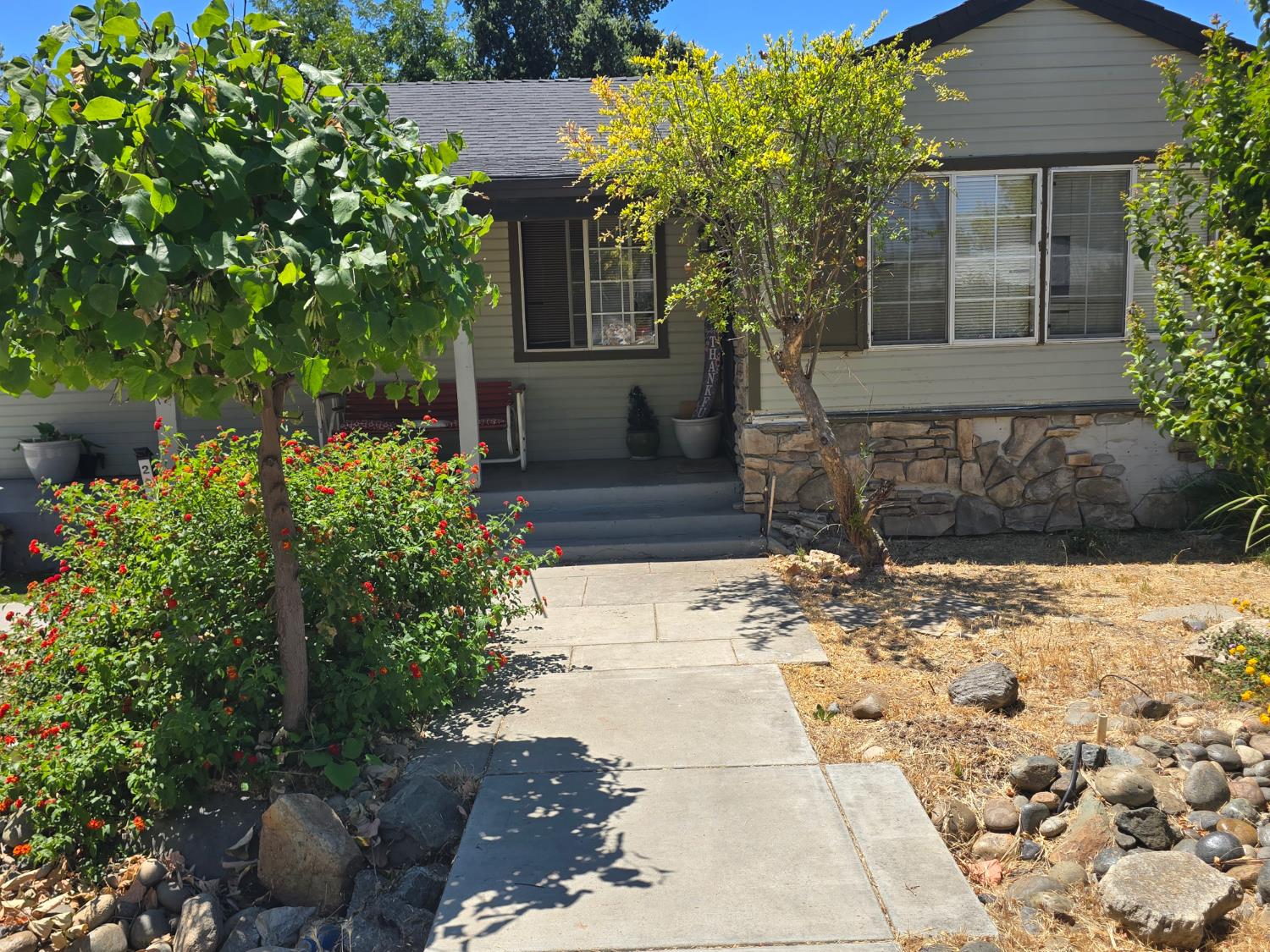 203 Severin Ave, Modesto, CA 95354