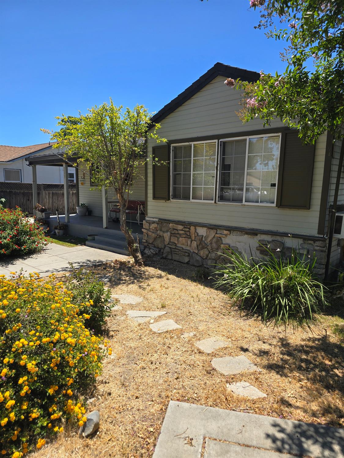 203 Severin Ave, Modesto, CA 95354