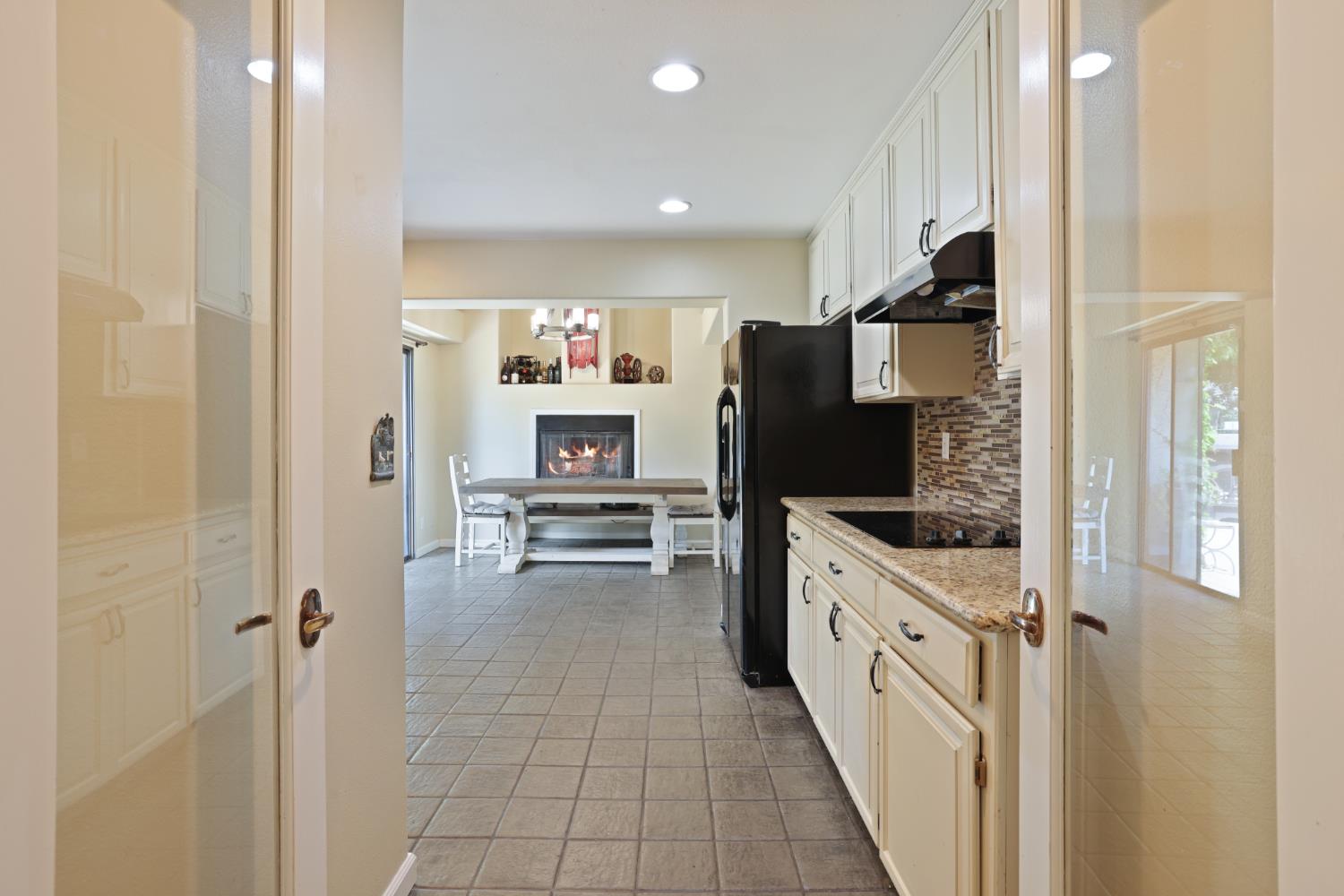 1189 Merganser Pl, Manteca, CA 95337
