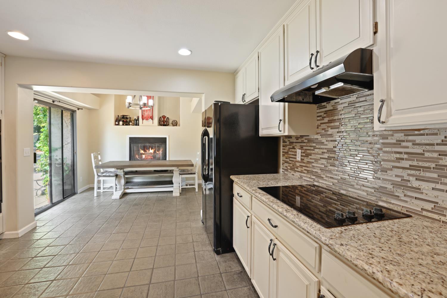 1189 Merganser Pl, Manteca, CA 95337