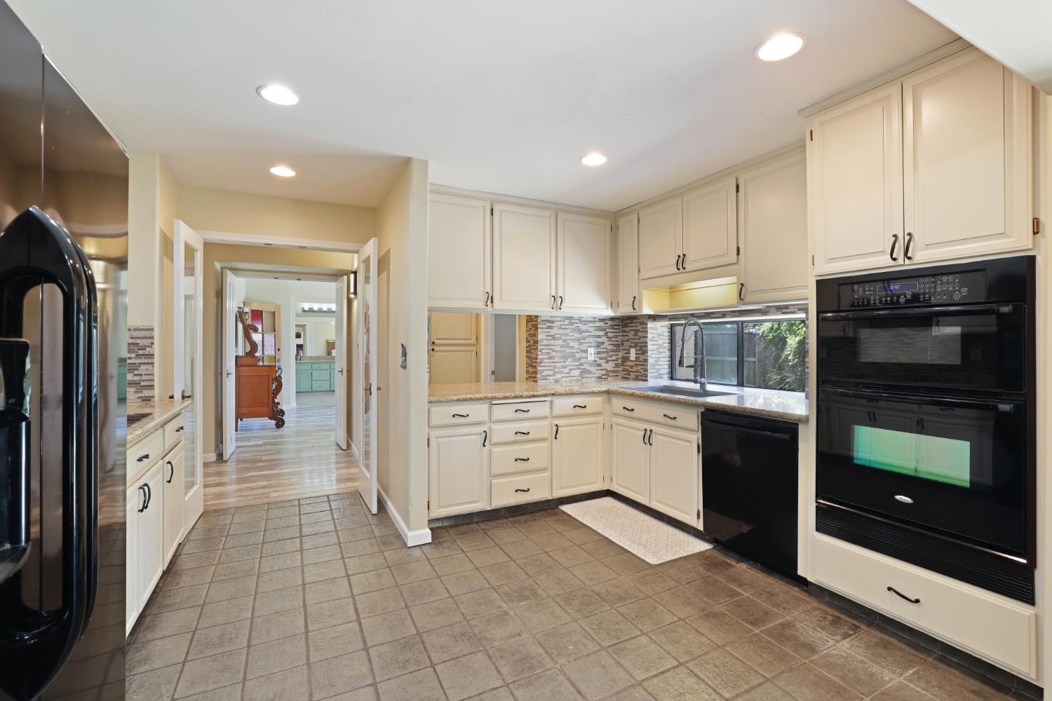 1189 Merganser Pl, Manteca, CA 95337