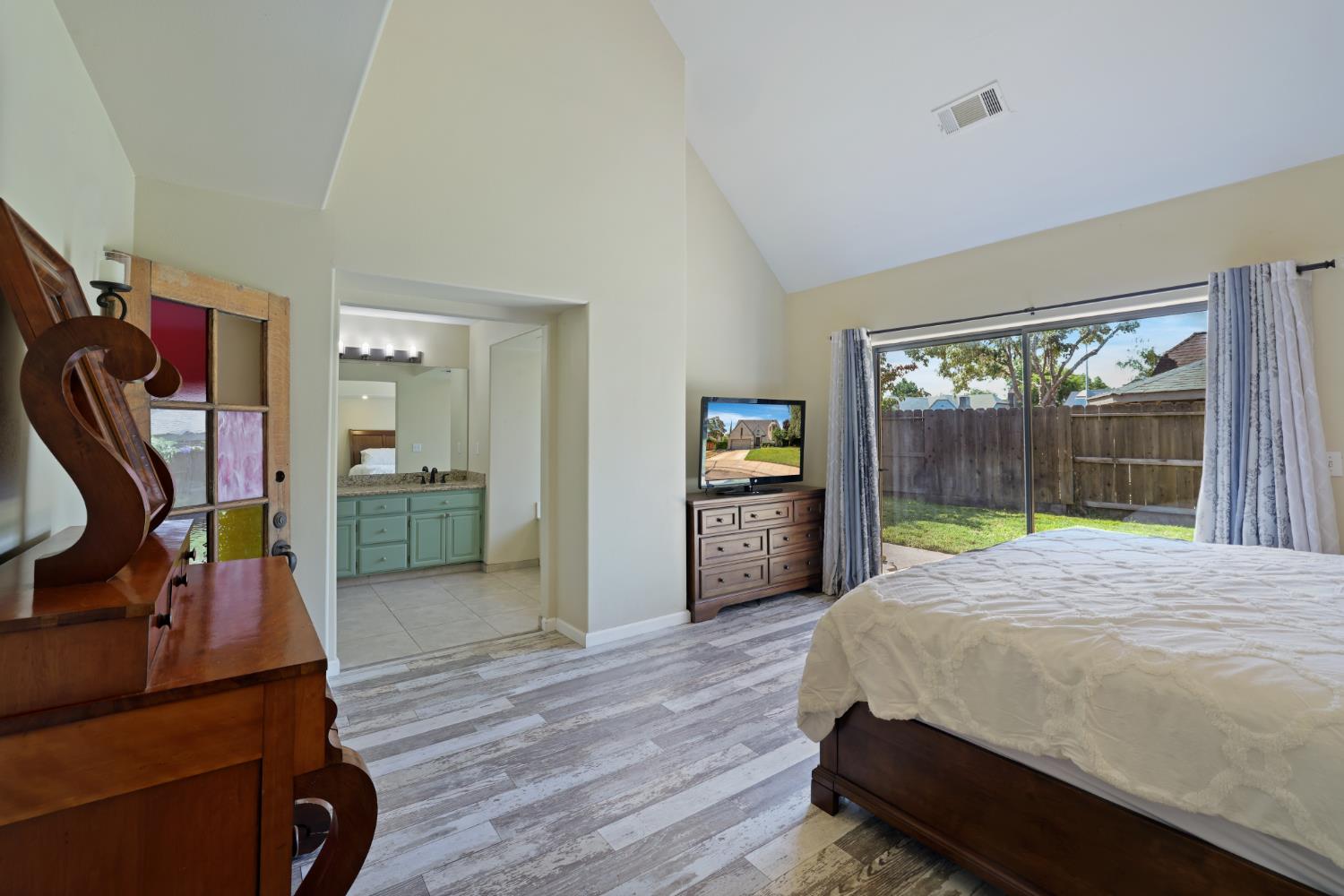 1189 Merganser Pl, Manteca, CA 95337