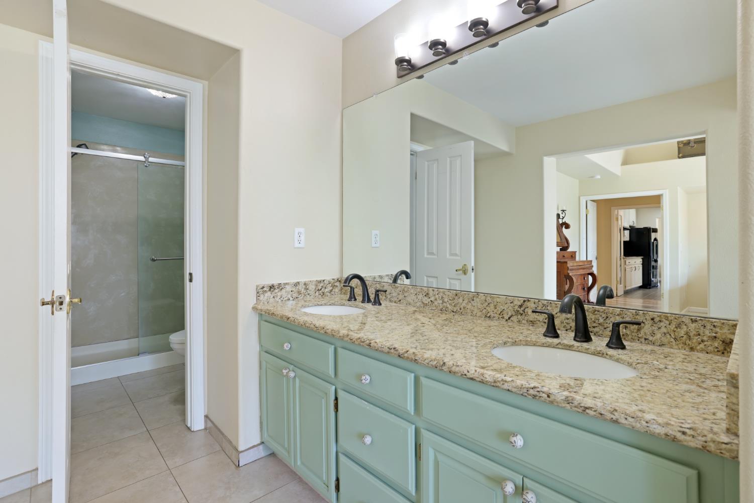1189 Merganser Pl, Manteca, CA 95337
