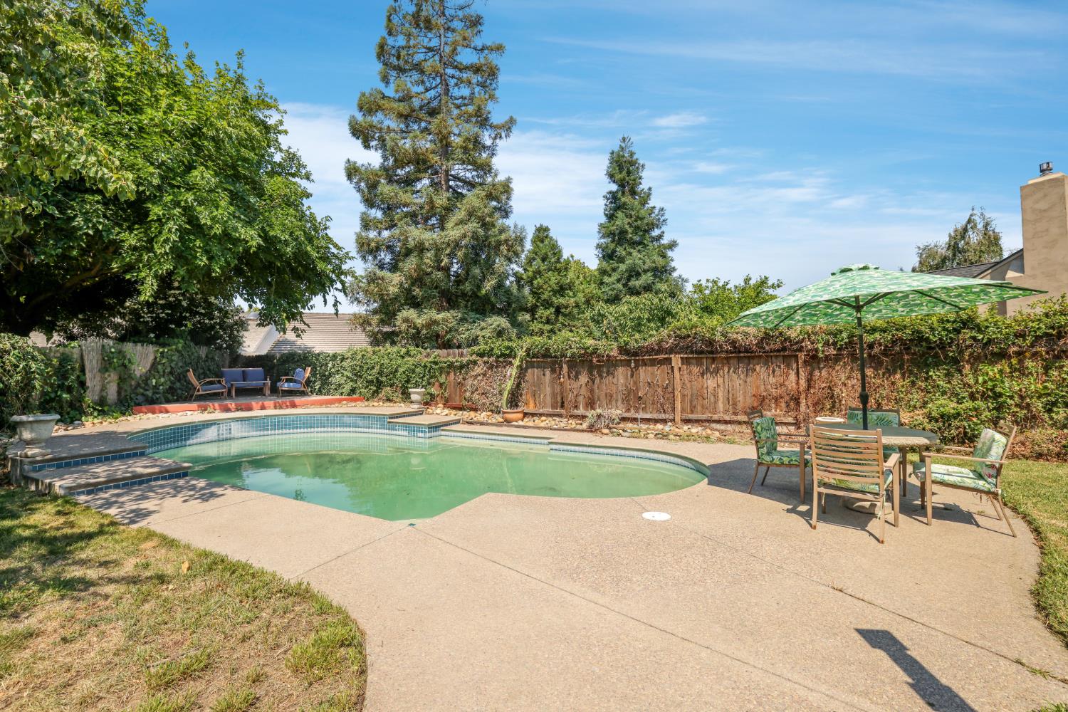 1189 Merganser Pl, Manteca, CA 95337