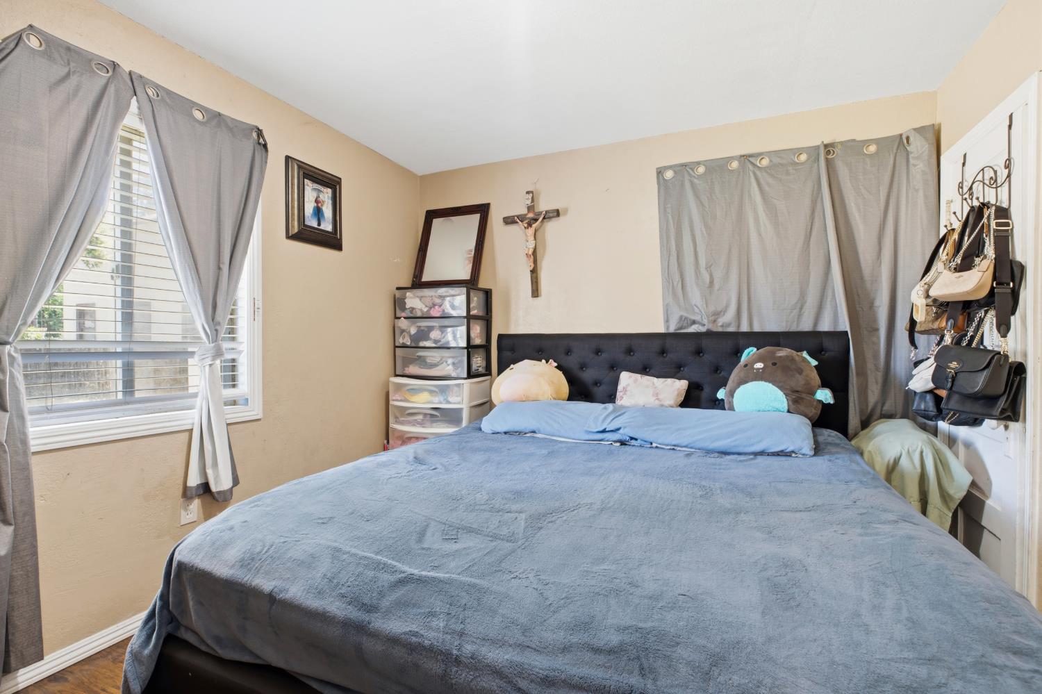 221 W 20th St, Merced, CA 95340
