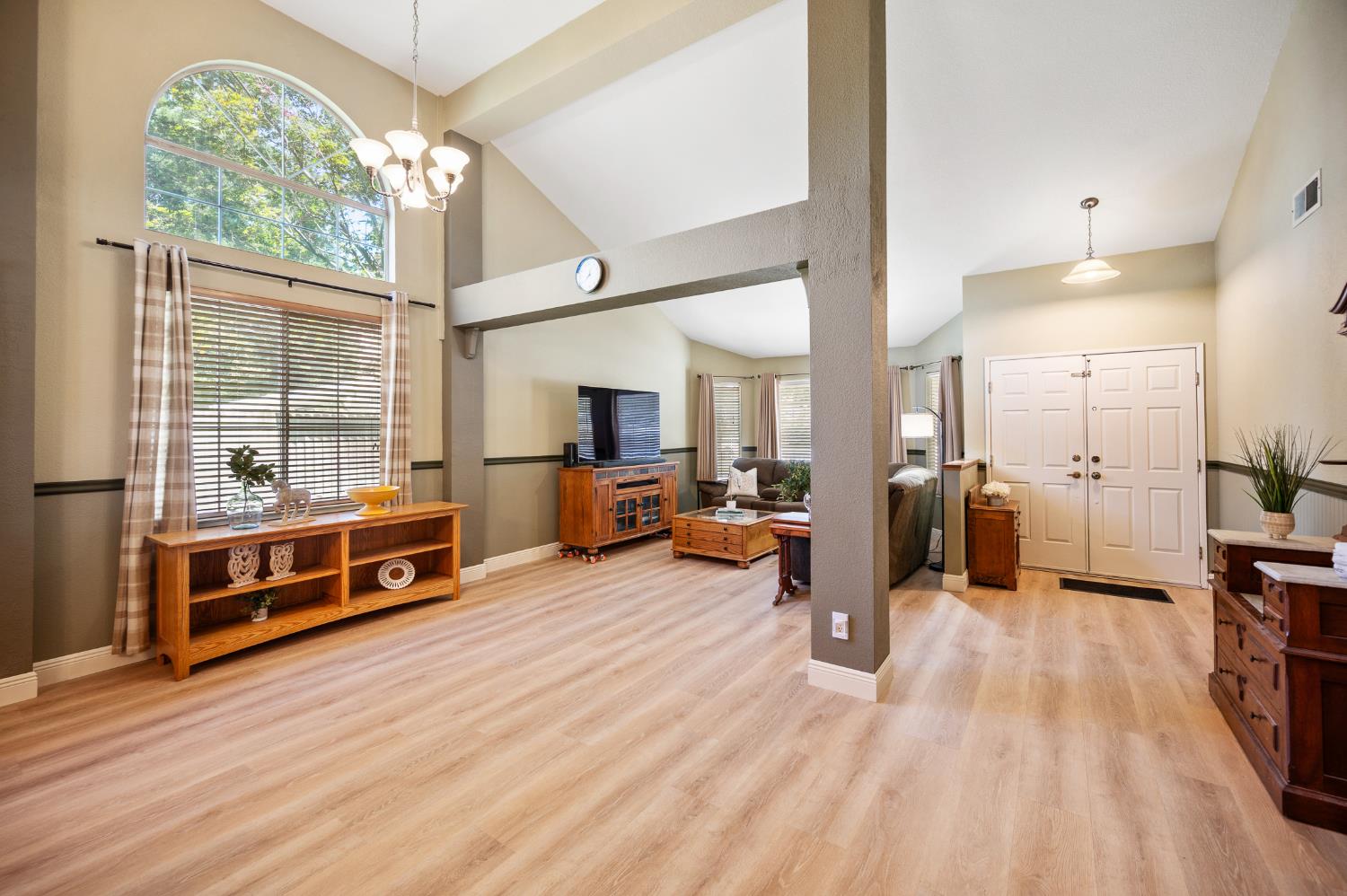 321 High Point Ct, Modesto, CA 95357