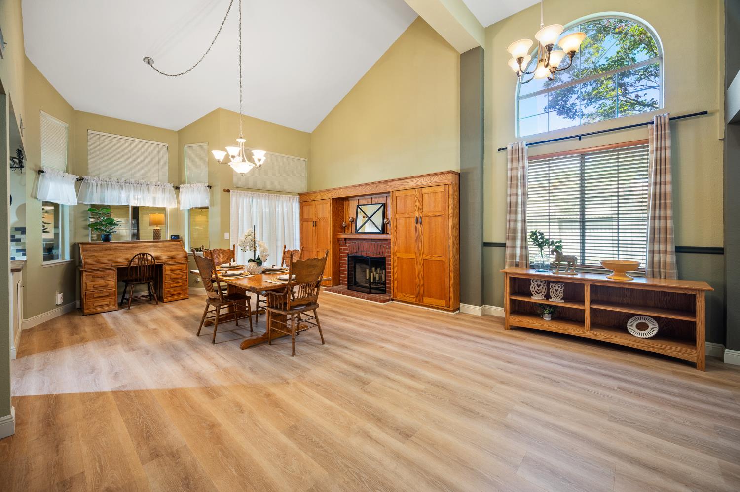 321 High Point Ct, Modesto, CA 95357