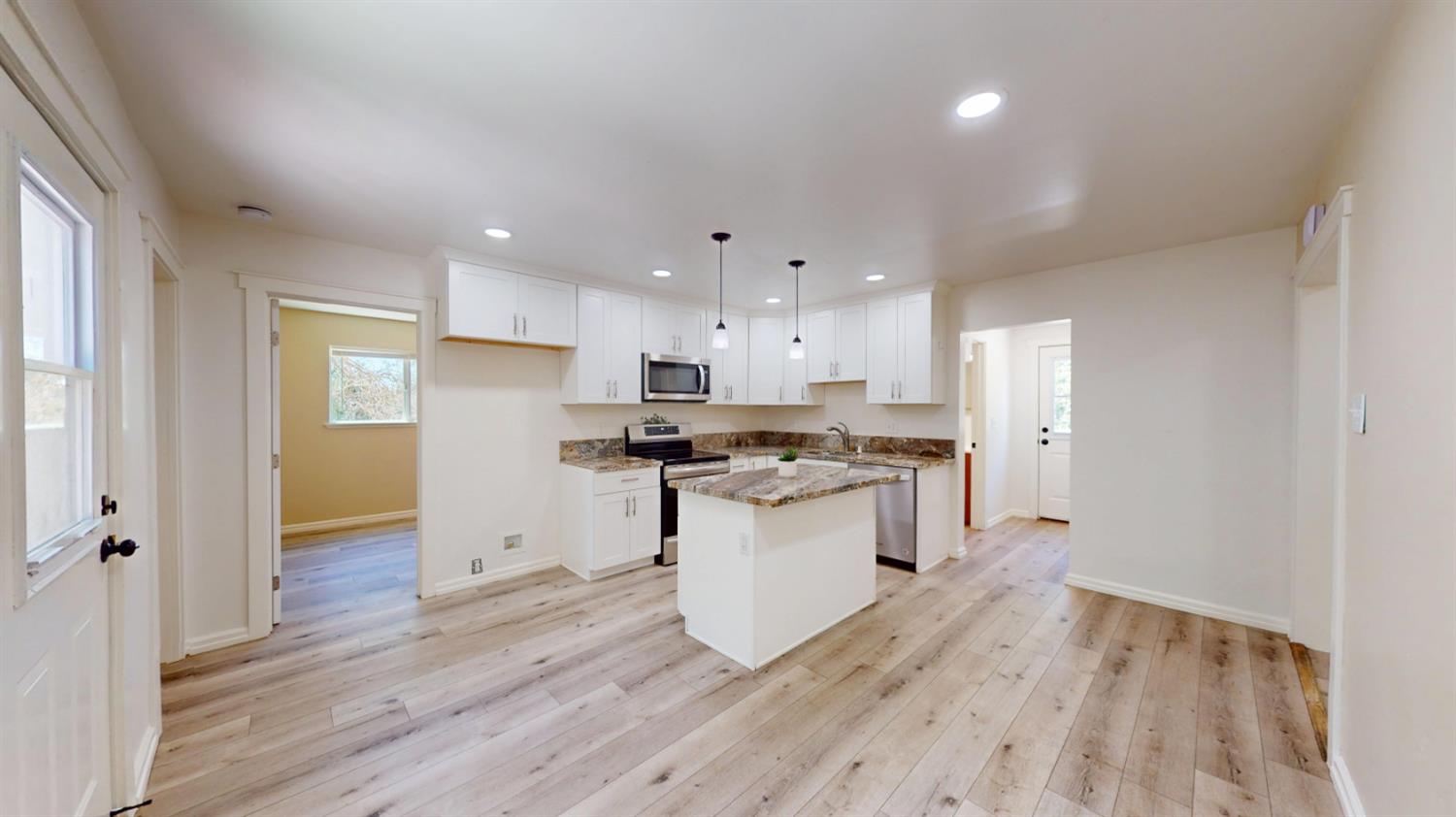 764 River Ave, Oakdale, CA 95361