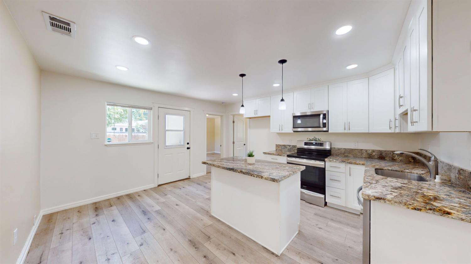 764 River Ave, Oakdale, CA 95361