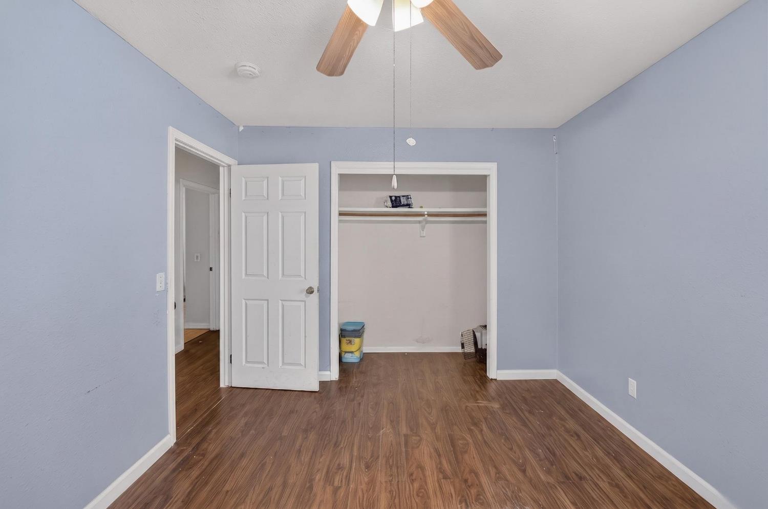 620 N Granada Dr, Madera, CA 93637