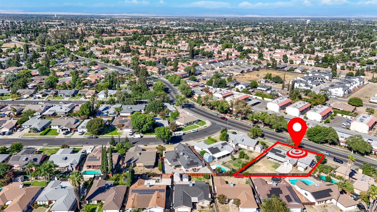 620 N Granada Dr, Madera, CA 93637