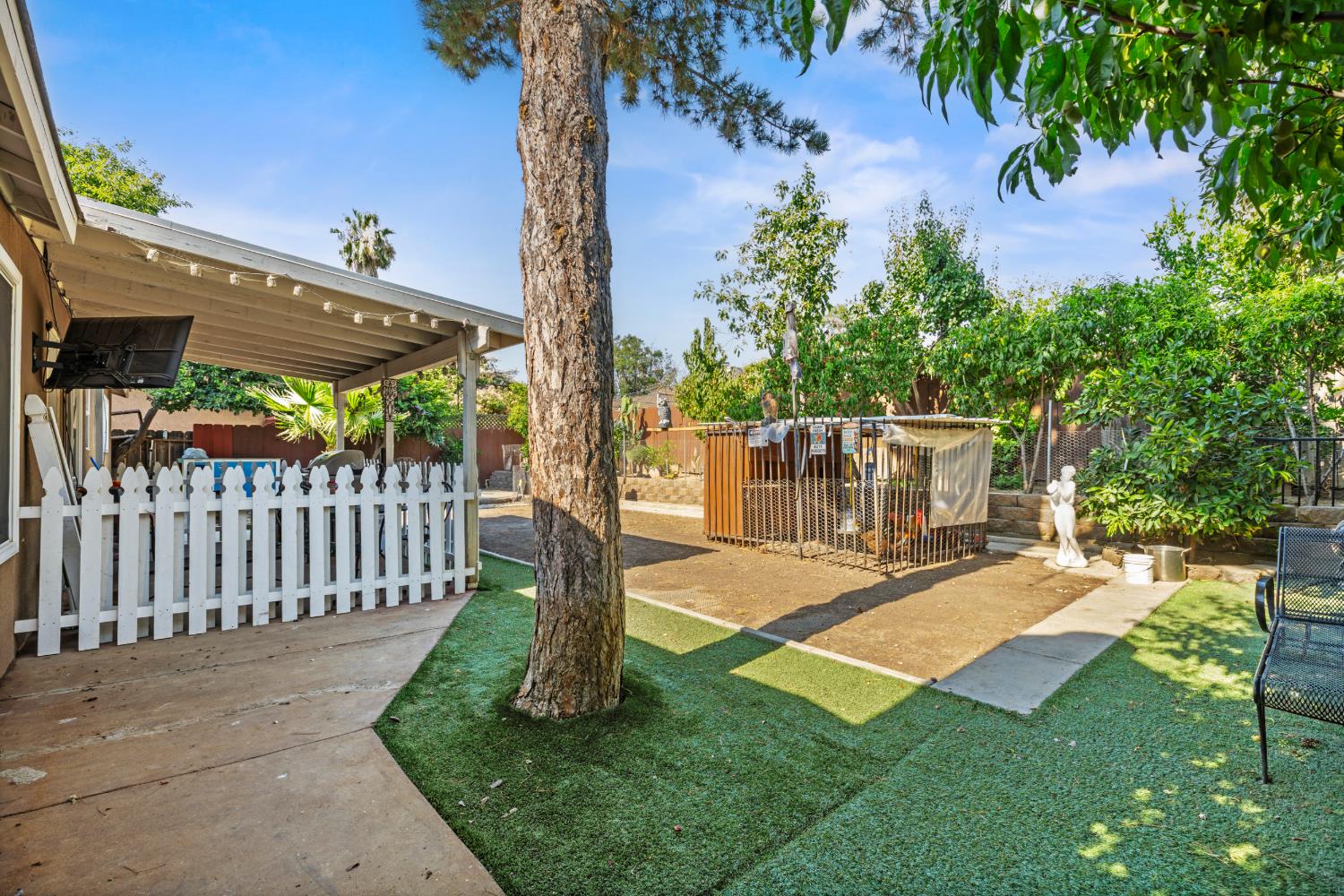 212 Hubert Dr, Modesto, CA 95354