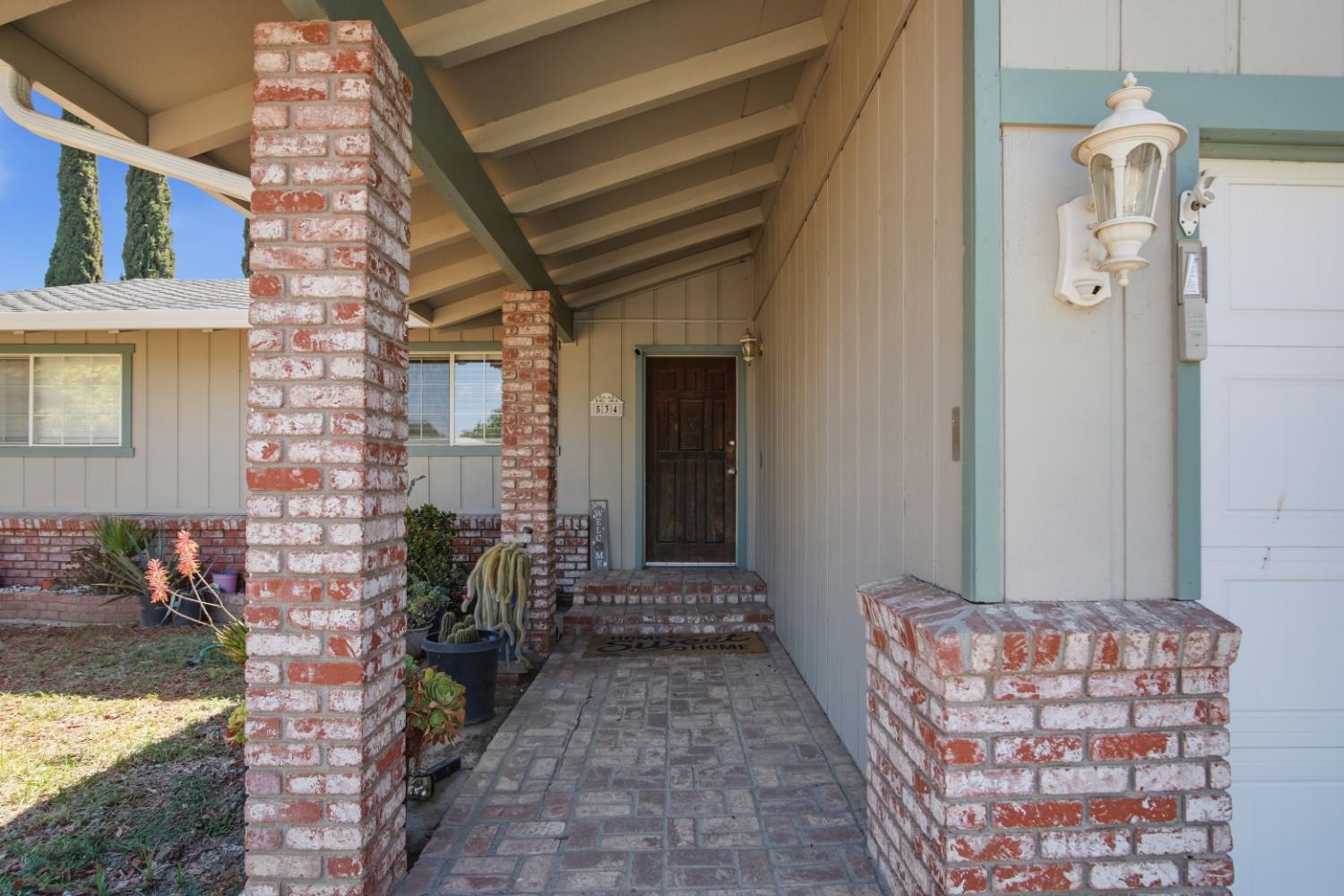 534 Lola Ln, Patterson, CA 95363