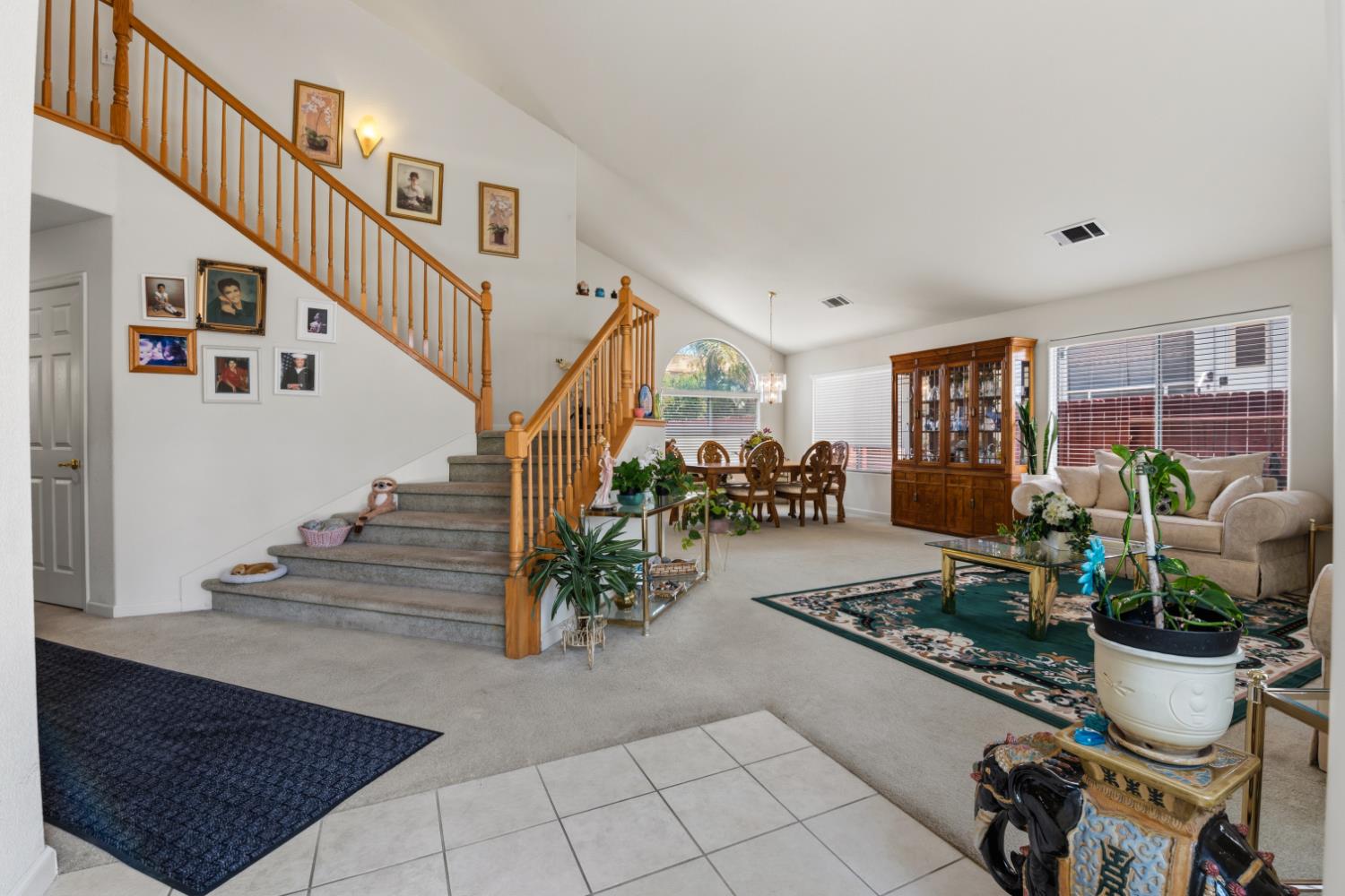 160 Grenache Ct, Los Banos, CA 93635