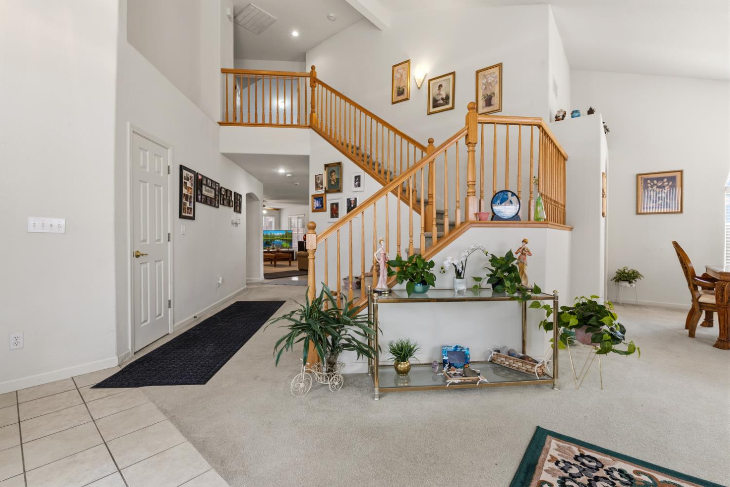 160 Grenache Ct, Los Banos, CA 93635