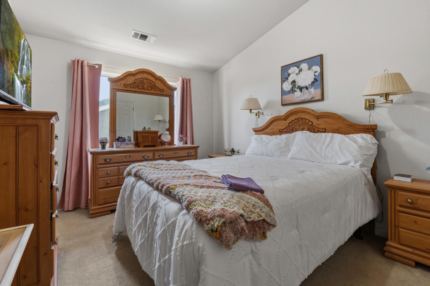 160 Grenache Ct, Los Banos, CA 93635